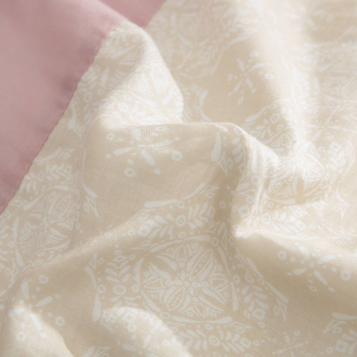 ESSENCE-FNORD-A ROSA-5